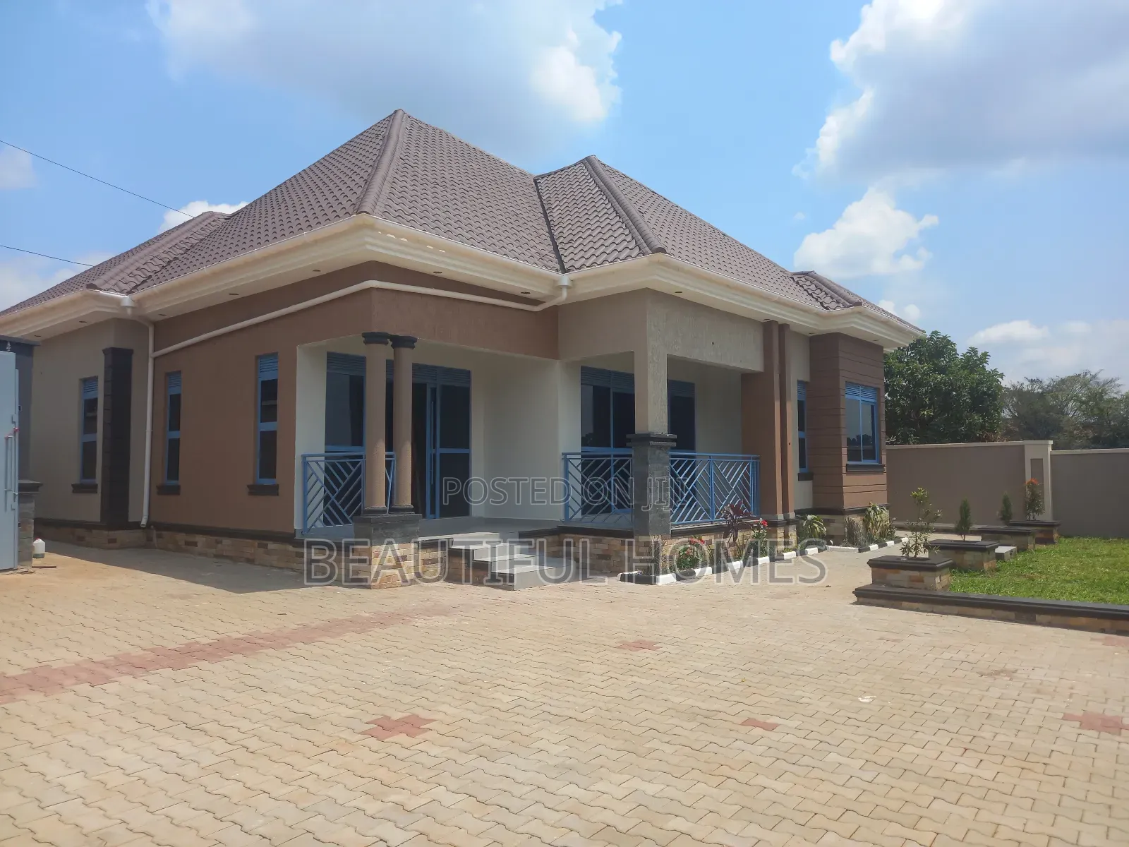Furnished 4bdrm House in Kira for sale