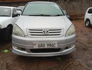 Toyota Ipsum 2000 Silver