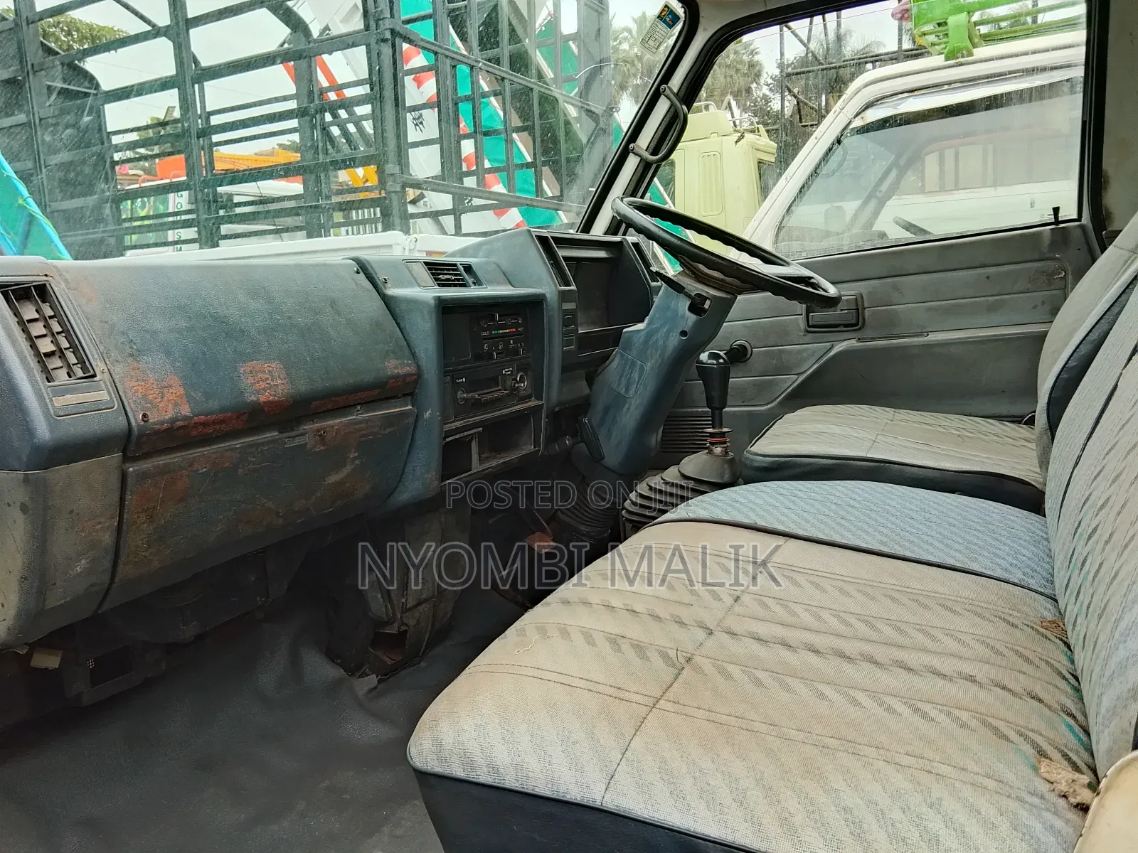Isuzu Truck 250