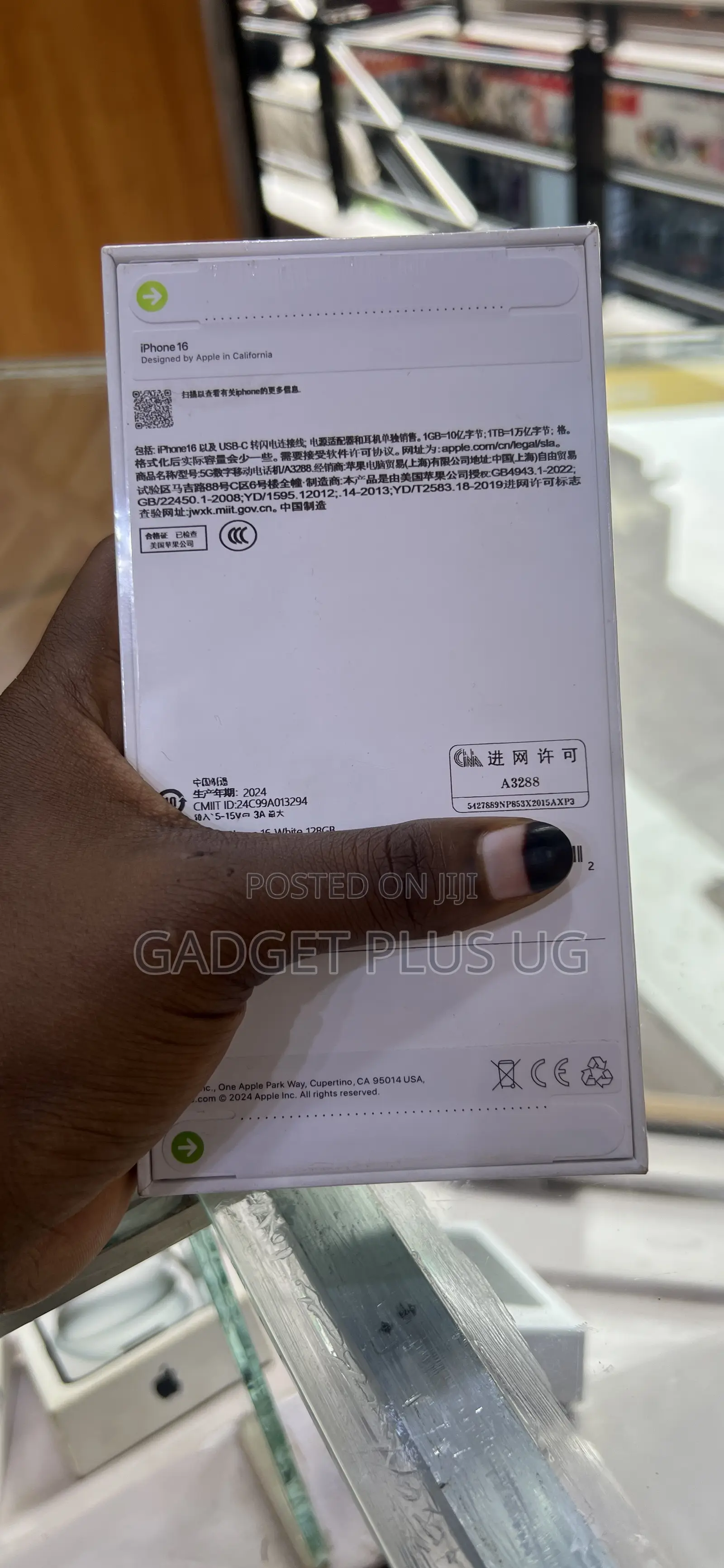 New Apple iPhone 16 128 GB White