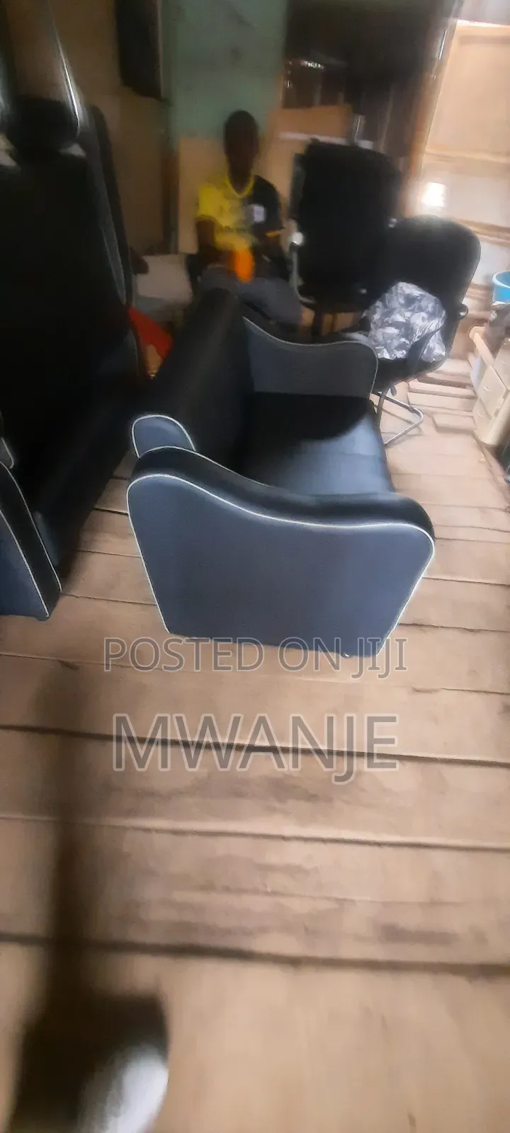 London Quality Waiting Chair