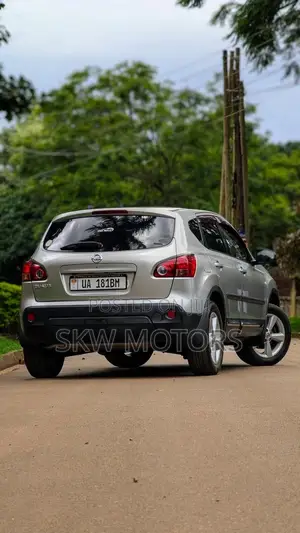 Nissan Dualis 2011 Silver