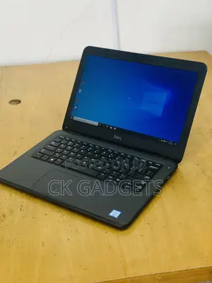 New Laptop Dell Latitude 3380 8GB Intel Core I3 SSD 256GB