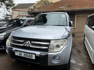 Mitsubishi Pajero 2009