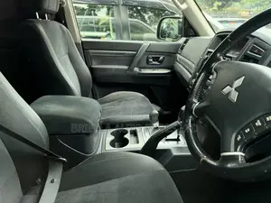 Mitsubishi Pajero 2009
