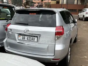 Toyota Vanguard 2011