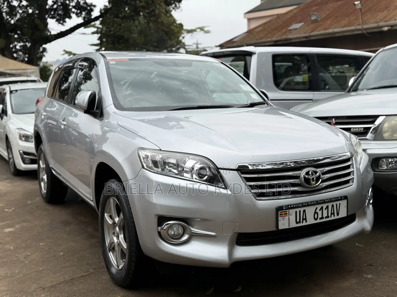 Toyota Vanguard 2011