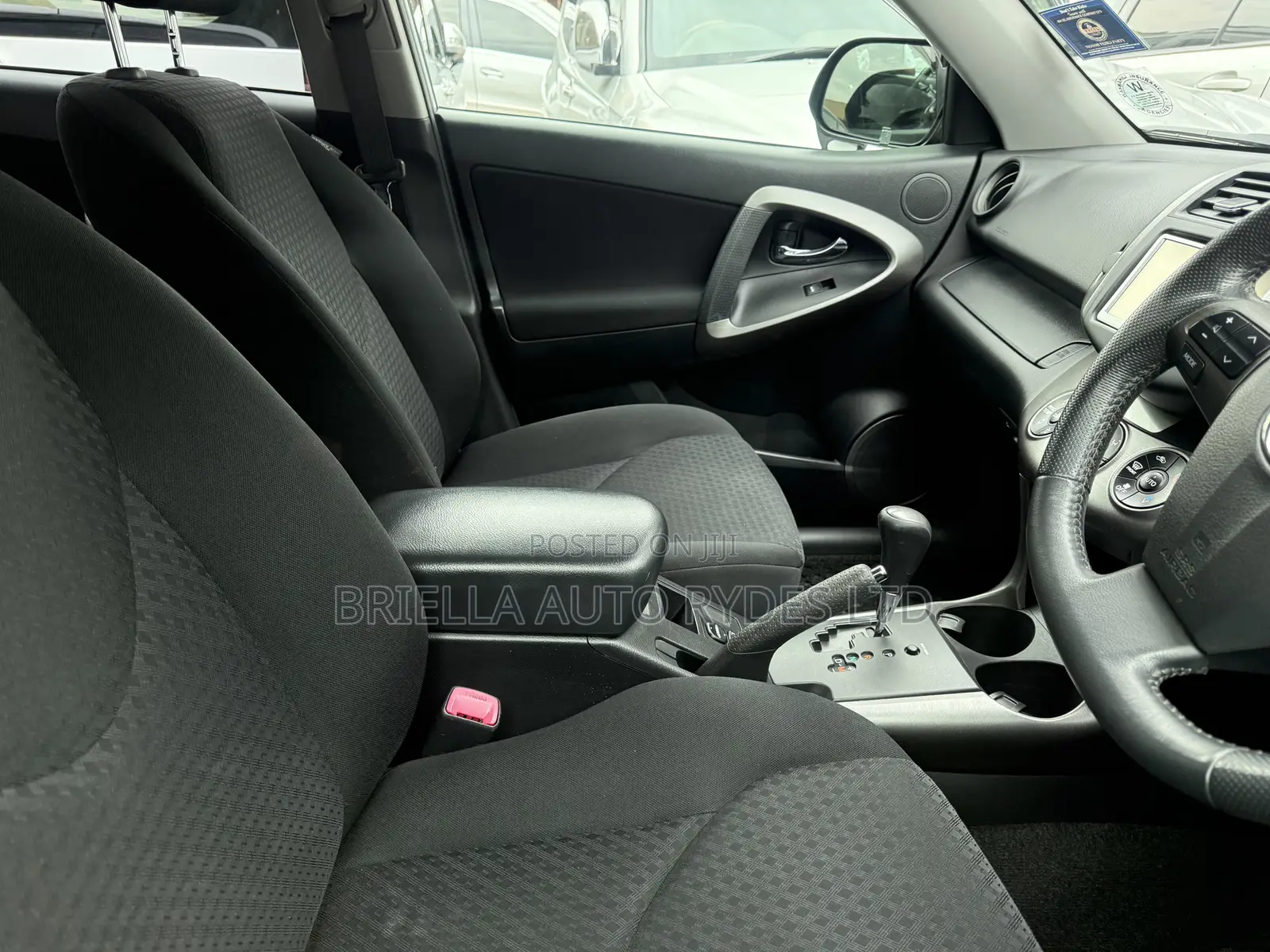 Toyota Vanguard 2011