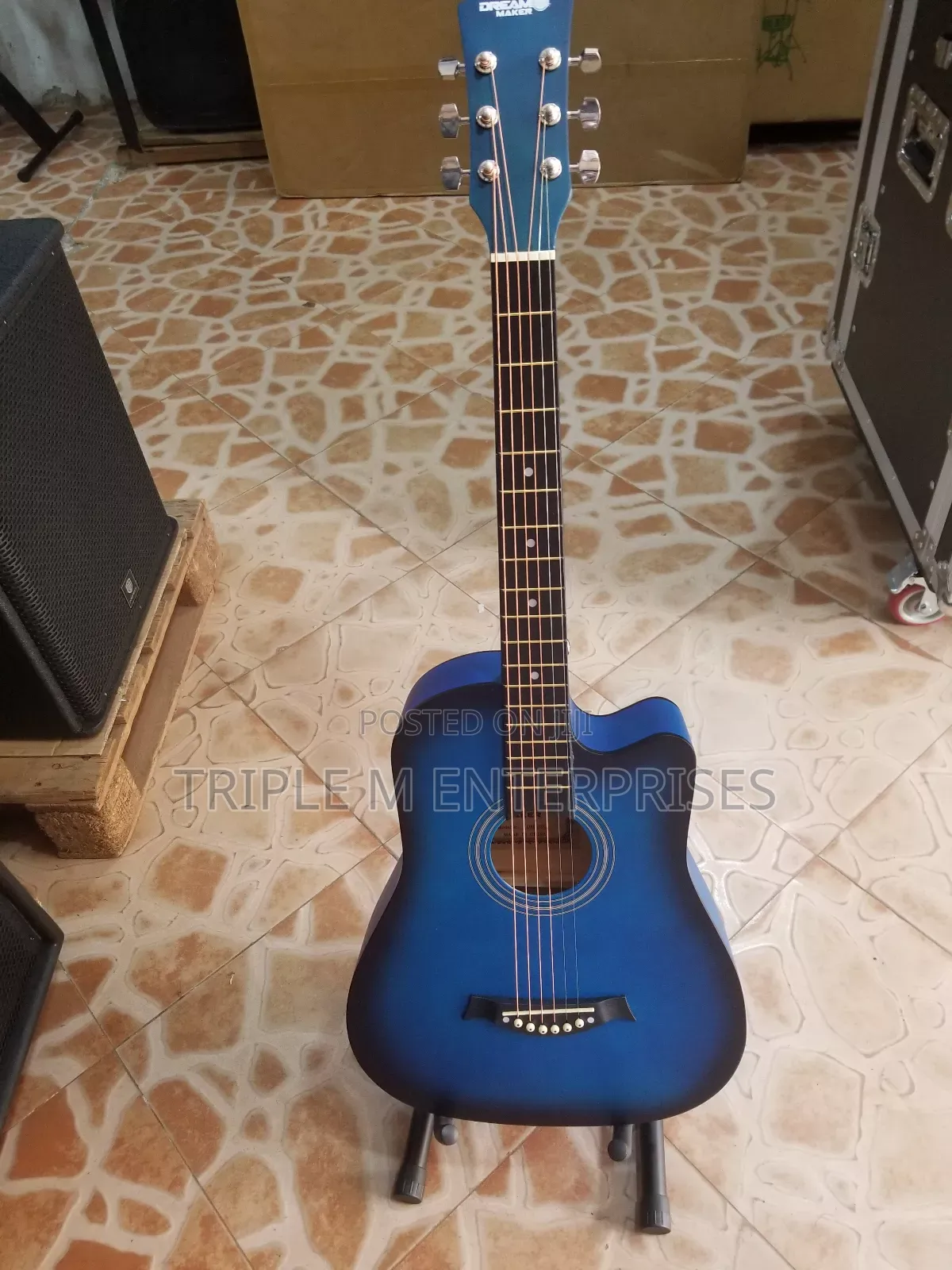 Non Powered Acoustic Guitar
