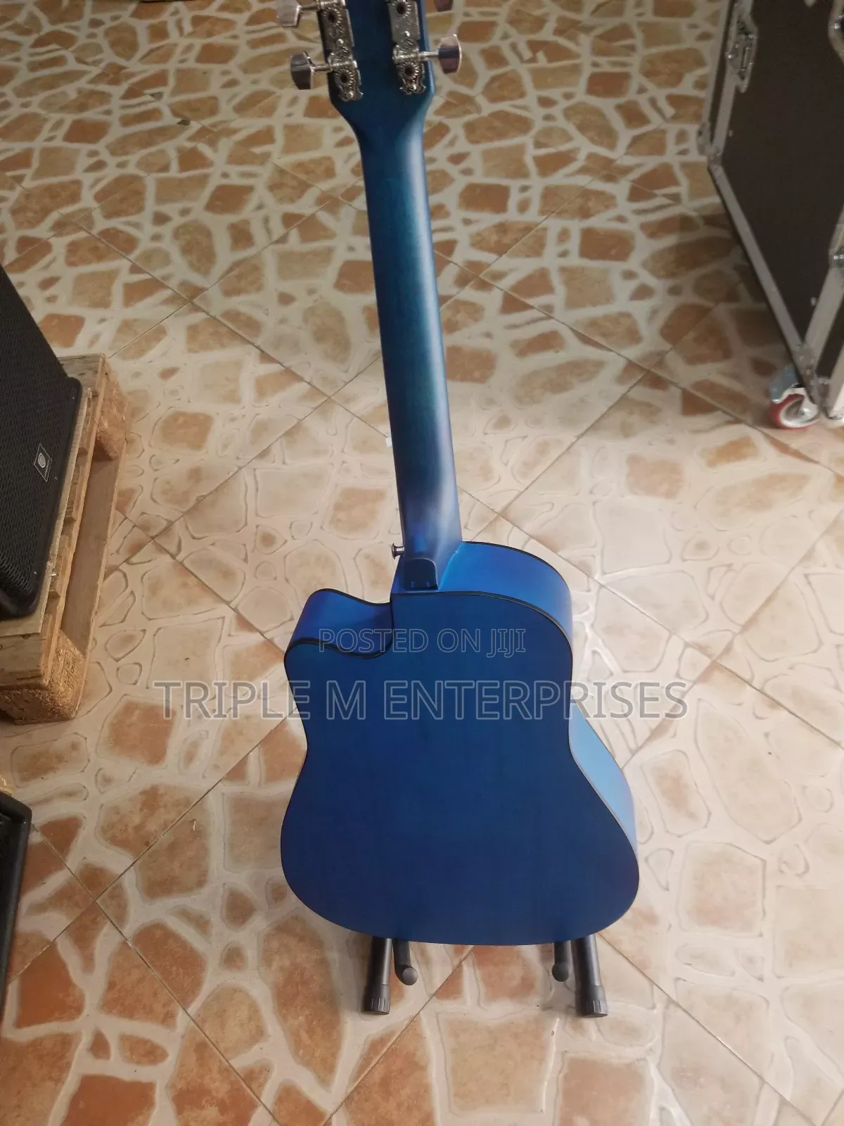 Non Powered Acoustic Guitar