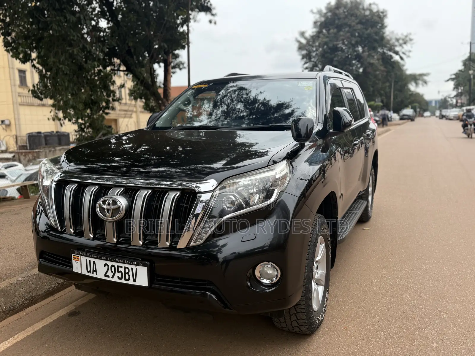 Toyota Land Cruiser Prado 2015