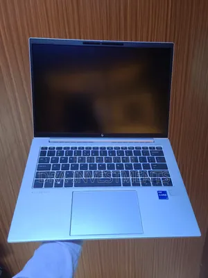Laptop HP EliteBook 840 G10 16GB Intel Core I5 SSD 1T