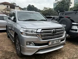 Toyota Land Cruiser Prado 2016
