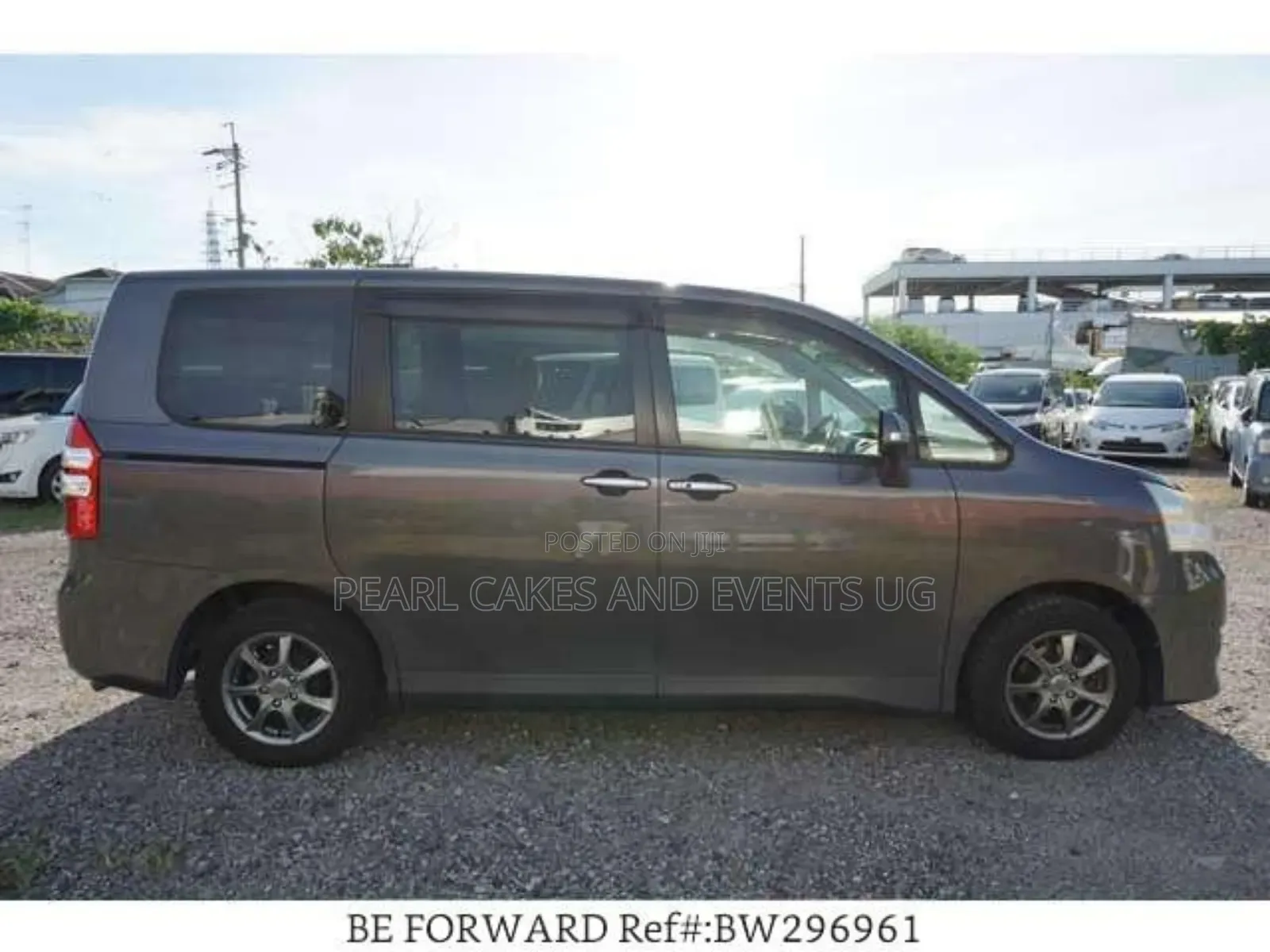 Toyota Noah Carhire Self Drive or Comes With Driver Airport Pick-Up 0