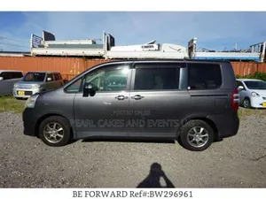 Toyota Noah Car Hire Self Drive or With Driver Tours Airport Pick-Upo9