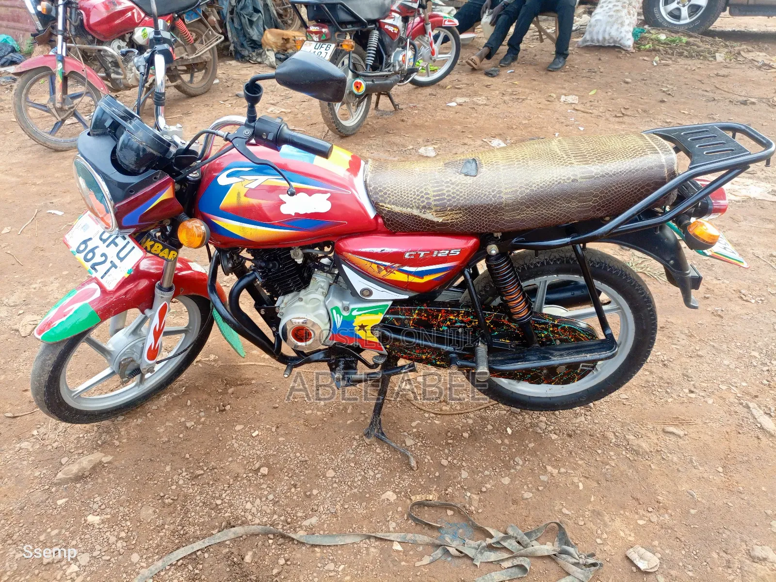 Bajaj Boxer 125 2021 Red