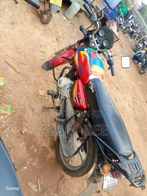 Bajaj Boxer 125 2019 Red