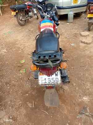 Bajaj Boxer 125 2019 Red