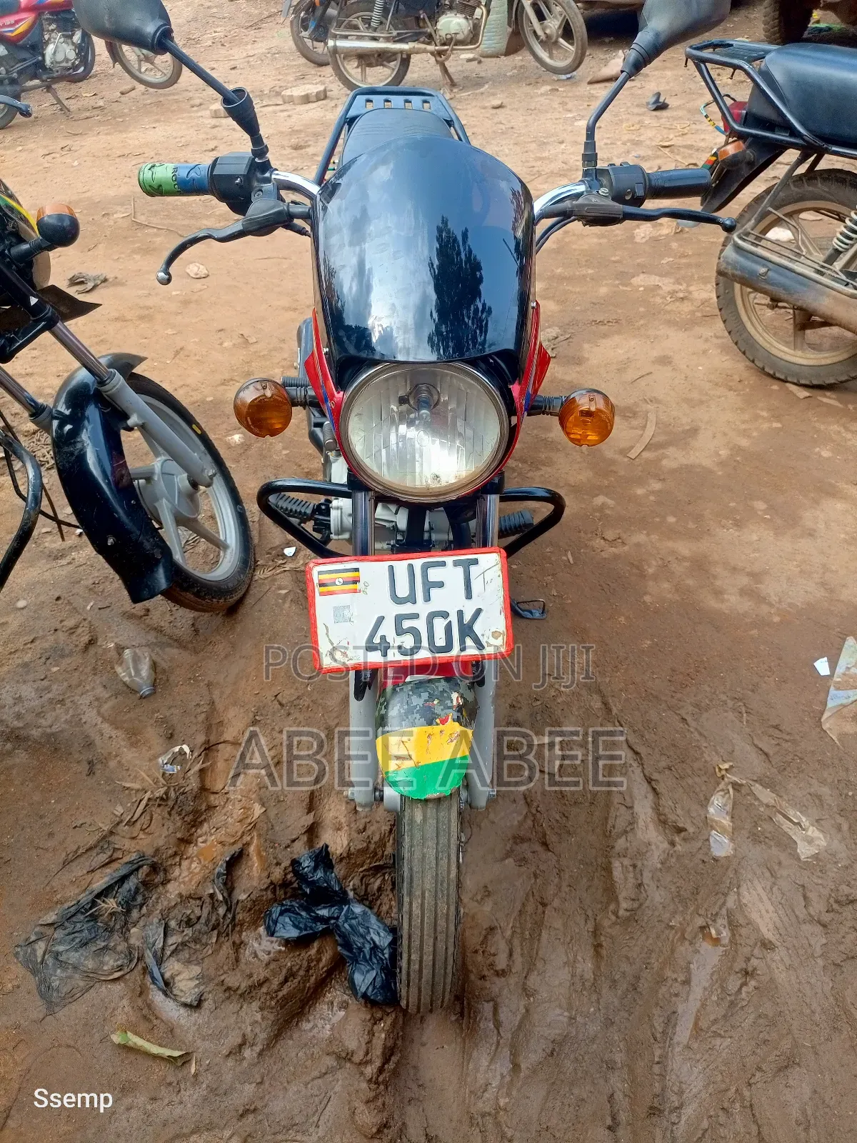 Bajaj Boxer 125 2021 Red