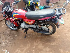 Bajaj Boxer 125 2021 Red