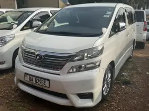 Toyota Vellfire 2013