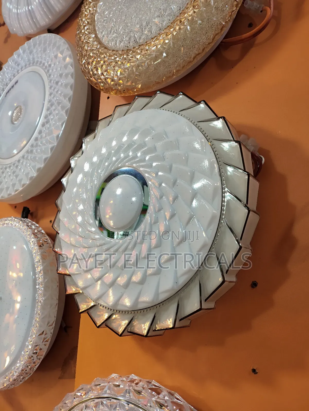 Hi Fi Ceiling Light That Change Colours