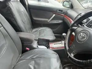 Toyota Premio 2004