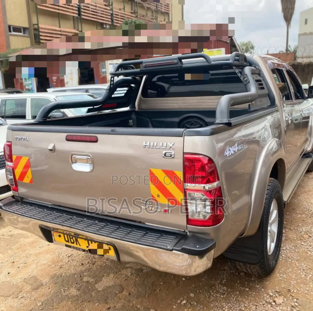 Toyota Hilux 2.5 D-4D SRX 2012 Gold