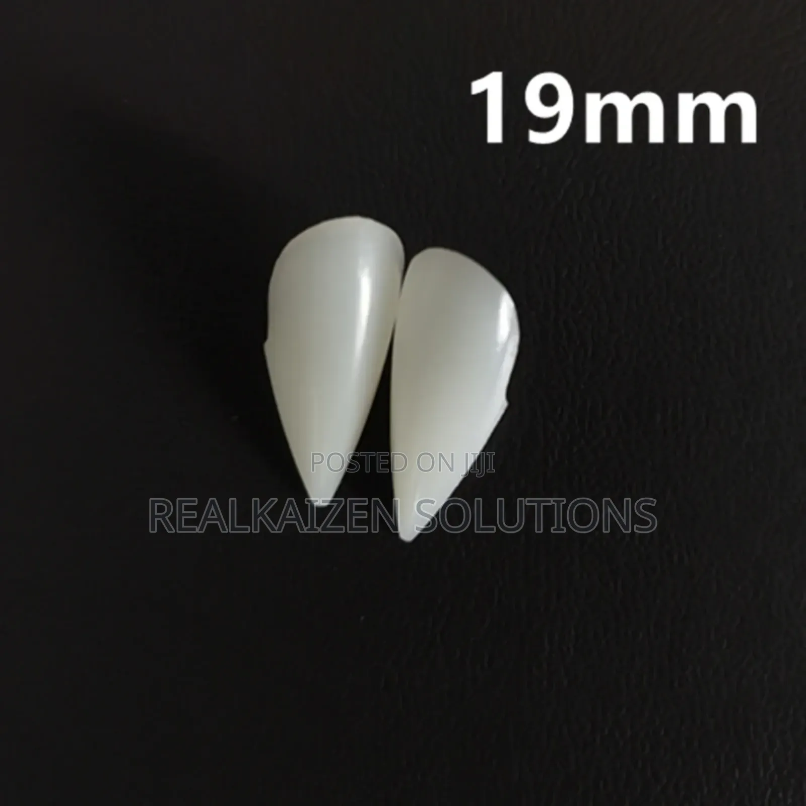 Realistic Halloween Prank Cosplay Fake Tongue With 19mm Vampire Teeth