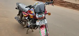 Bajaj Boxer 125 2023 Red