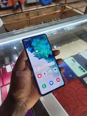 New Samsung Galaxy S20 FE 5G SD865 128 GB Blue