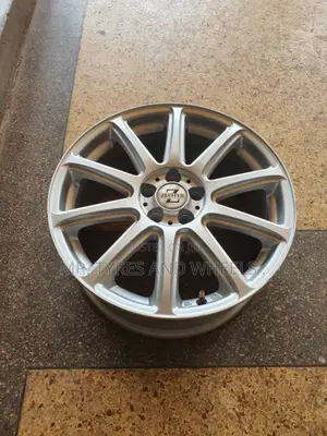R17 Mark 2 We Are the Best Swap Is Allowed