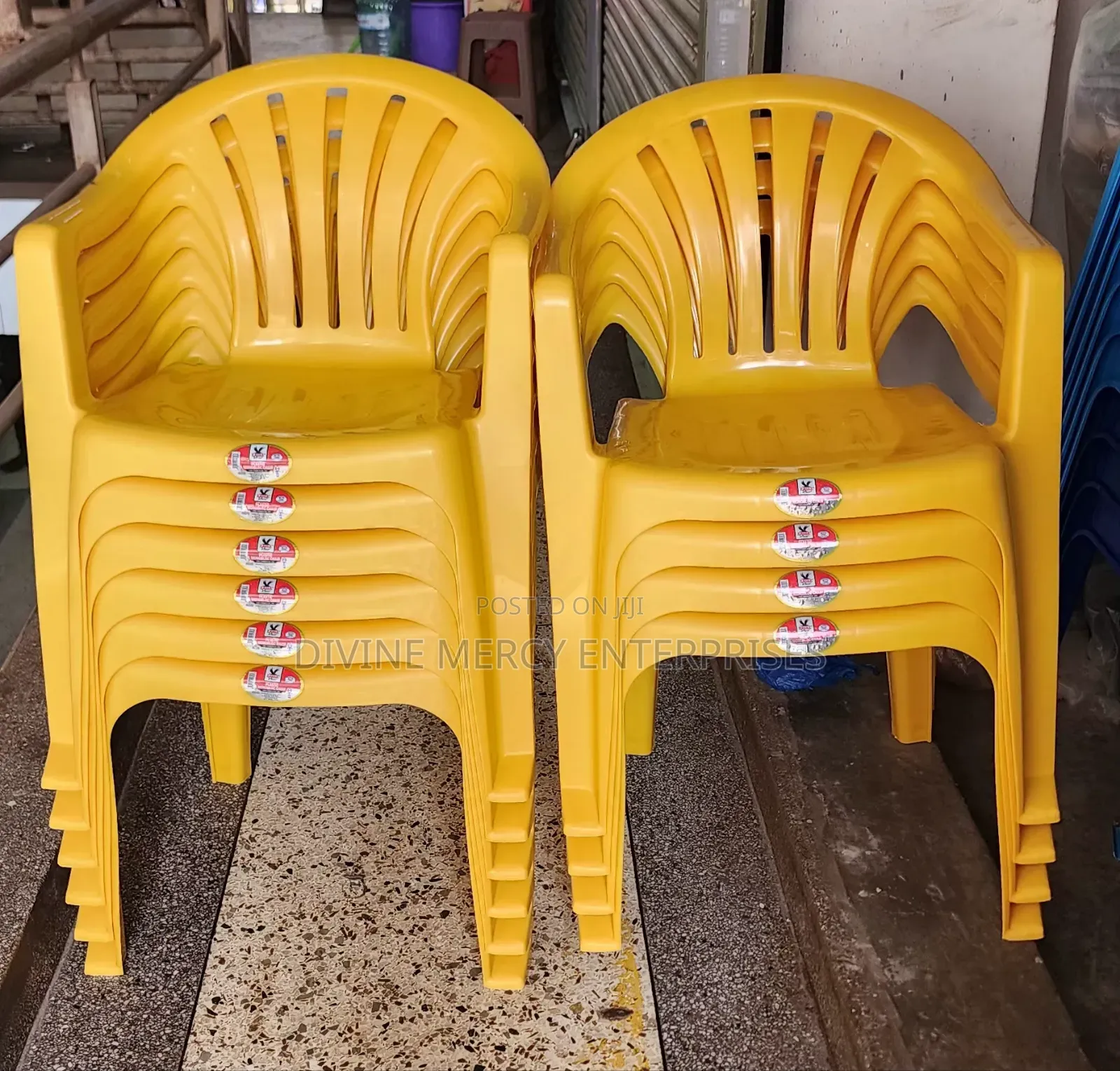 Plastic Events Armed Chair