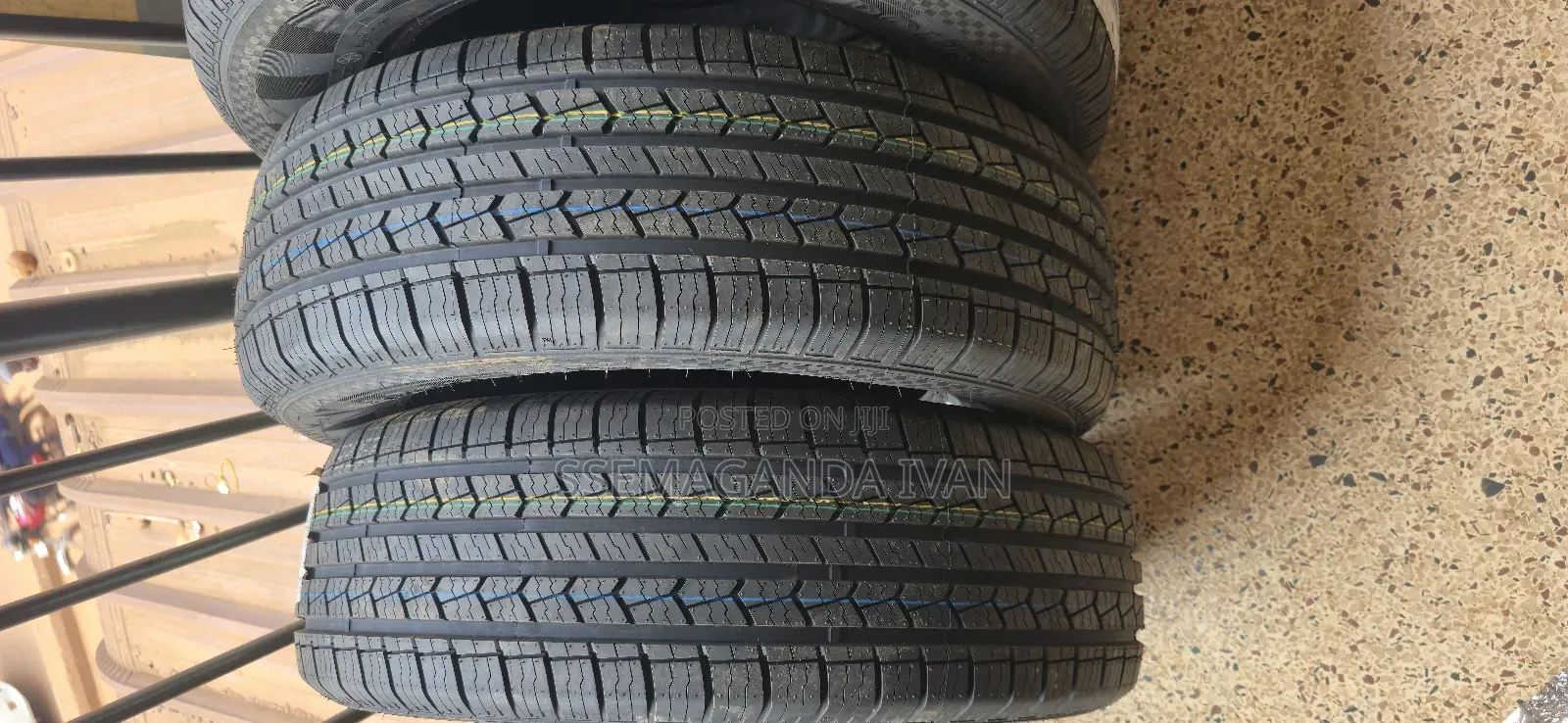 235/65r17 H/T Landrider Tyres for Harrier