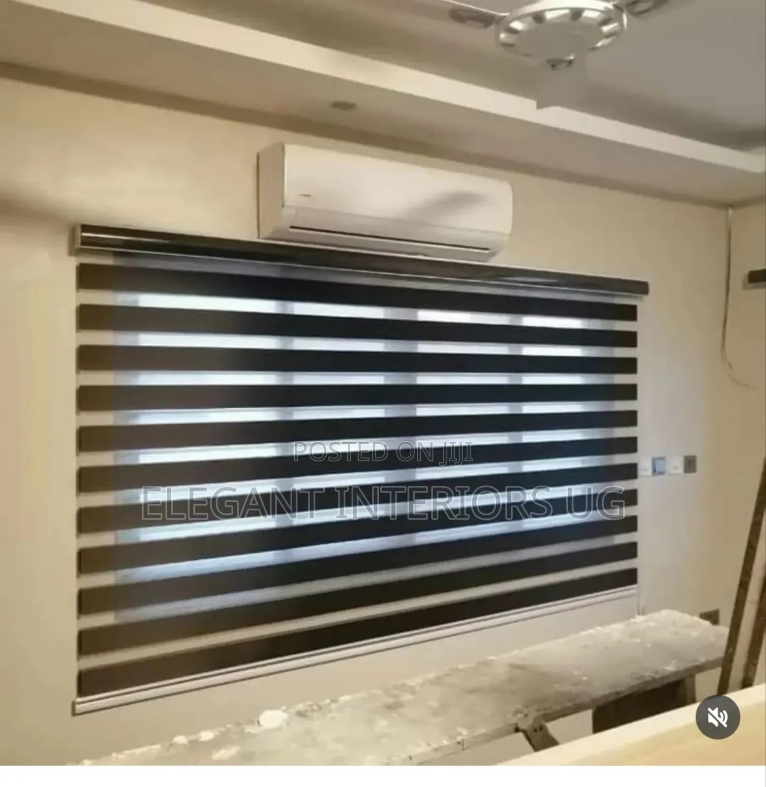 Elegant Window Blinds Available at Favorable Price on All Colours
