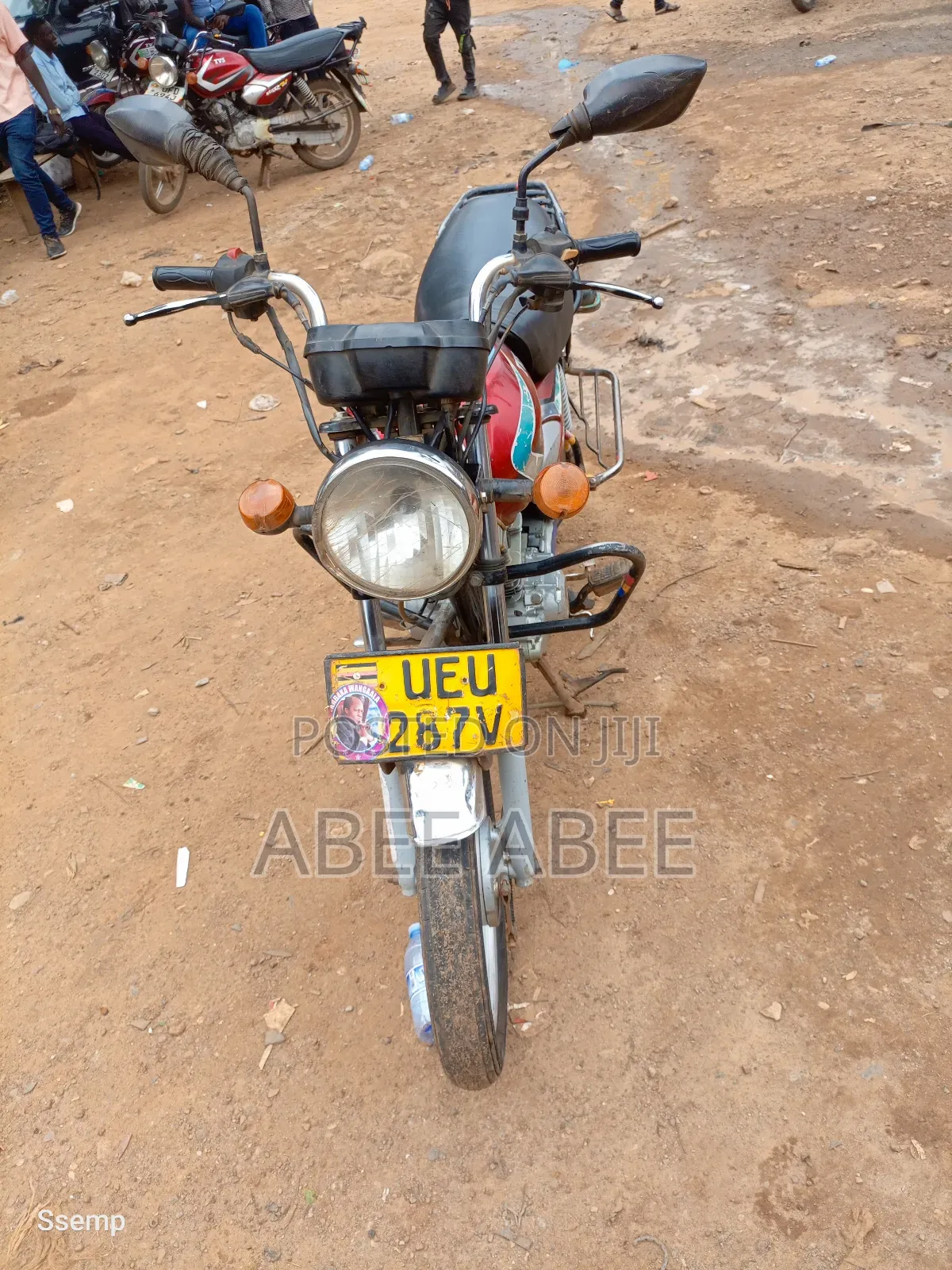 TVS HLX 125 2019 Red