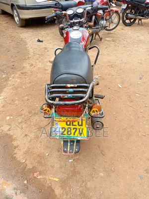 TVS HLX 125 2019 Red