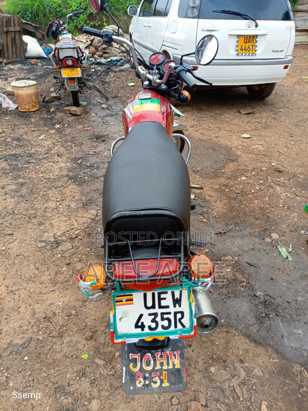 Bajaj Boxer 100 2022 Red