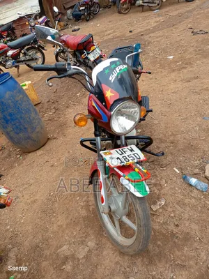 Bajaj Boxer 125 2021 Red