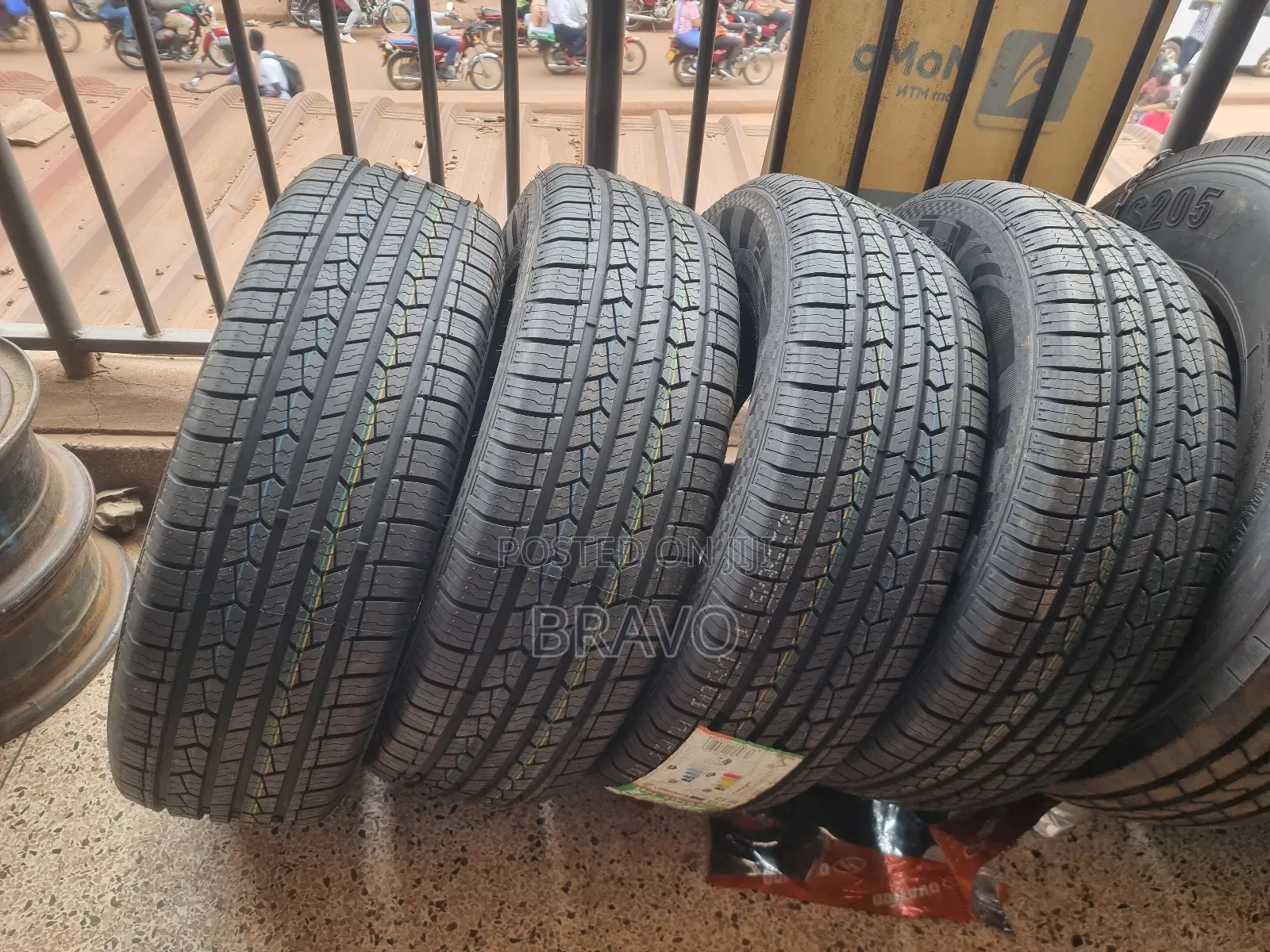 235/65r17 Double Star Tires .