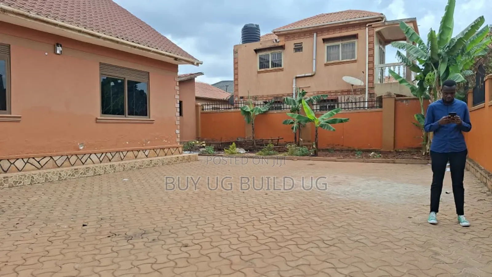 6bdrm Bungalow in Kyanja Kampala, Central Division for sale