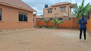 6bdrm Bungalow in Kyanja Kampala, Central Division for sale