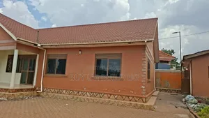6bdrm Bungalow in Kyanja Kampala, Central Division for sale