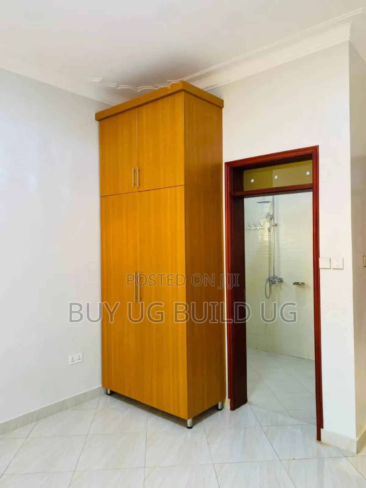 4bdrm Bungalow in Bwebajja Entebbe, Central Division for sale