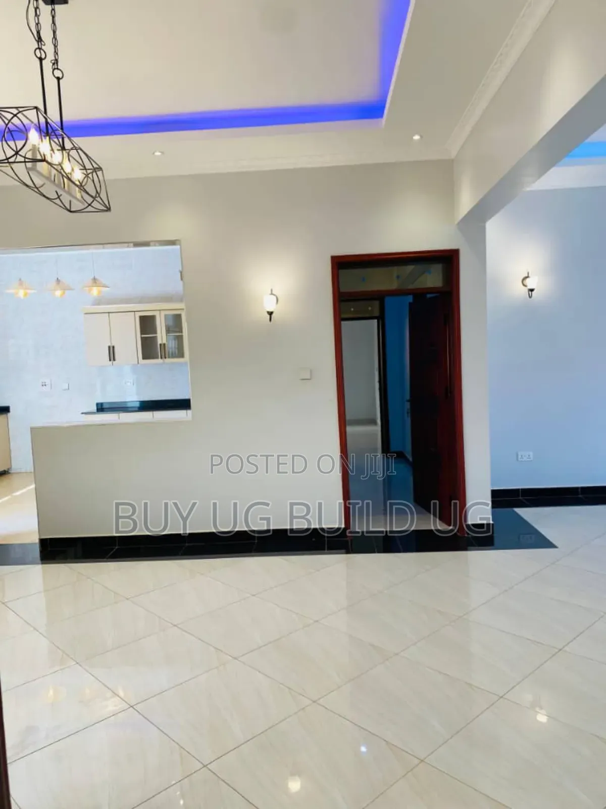 4bdrm Bungalow in Bwebajja Entebbe, Central Division for sale