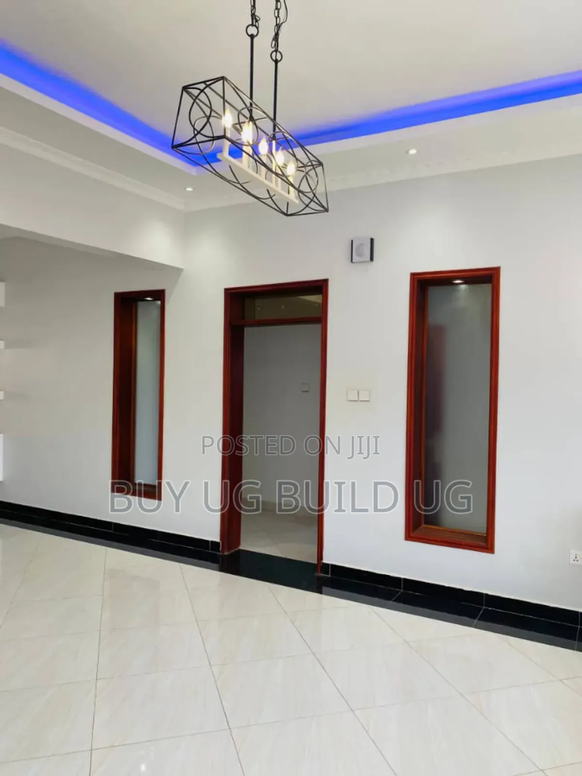 4bdrm Bungalow in Bwebajja Entebbe, Central Division for sale