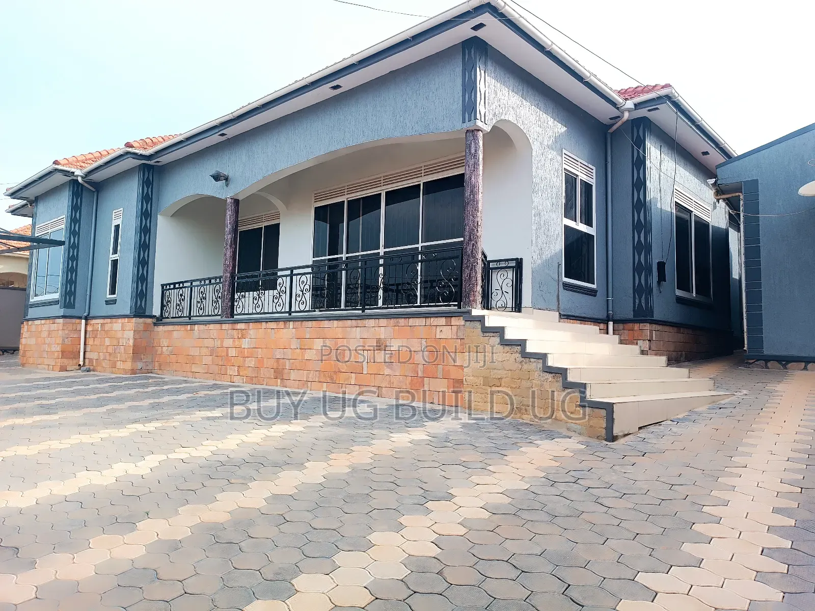 4bdrm Bungalow in Nalya, Central Division for sale
