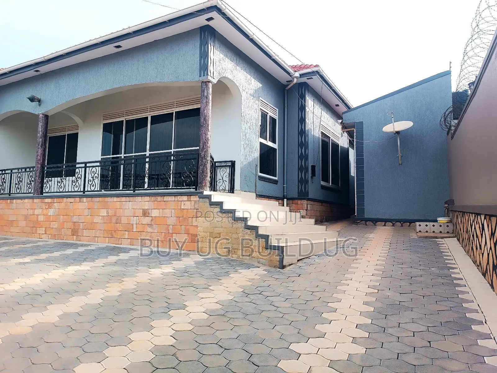 4bdrm Bungalow in Nalya, Central Division for sale