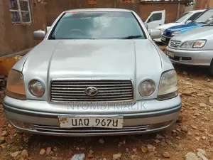 Toyota Progress 2.5 RWD 2000 Silver