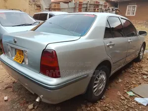 Toyota Progress 2.5 RWD 2000 Silver